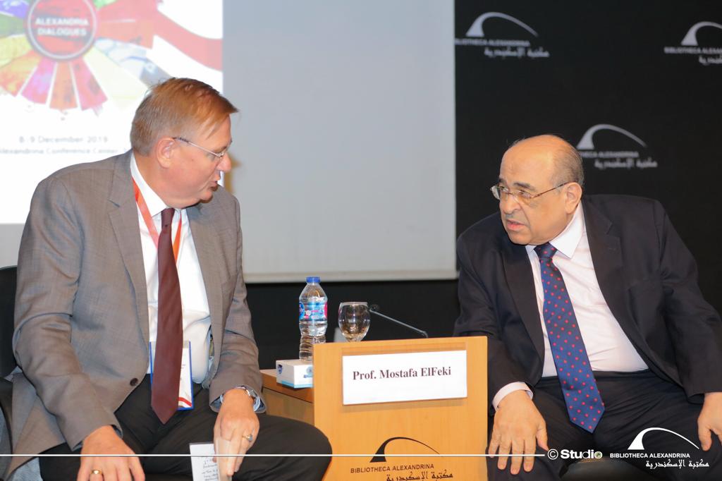 مصطفى الفقي يختتم مؤتمر 