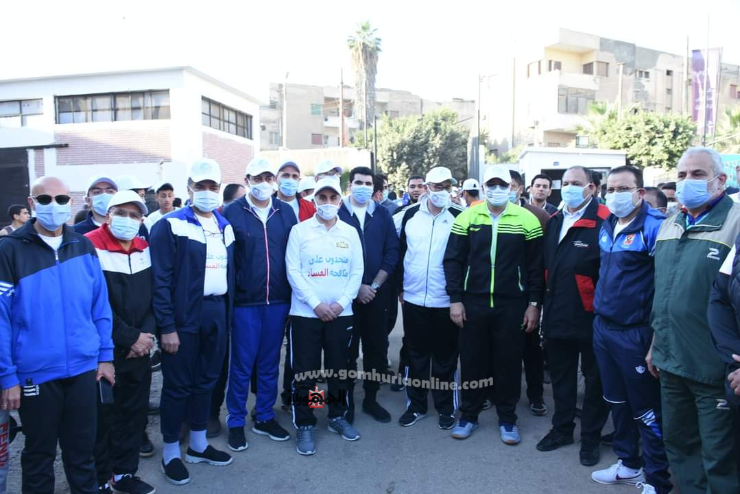 محافظ الشرقية يُشارك في إنطلاق فاعليات الماراثون القومي للجري والدراجات من أمام هيئة الرقابة الإدارية بالزقازيق 