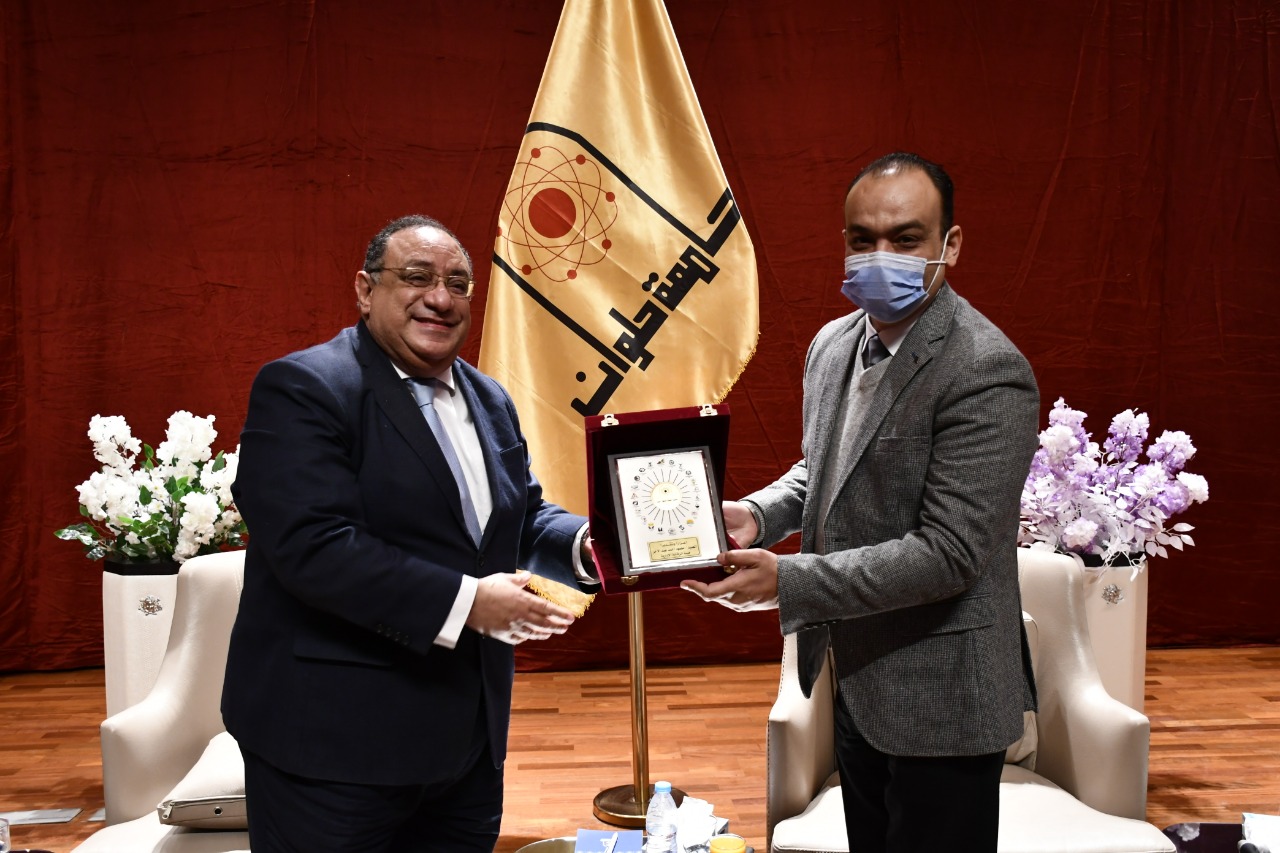 بالصور.. احتفالية اليوم العالمي لمكافحة الفساد بجامعة حلوان بحضور ممثلي هيئة الرقابة الإدارية 