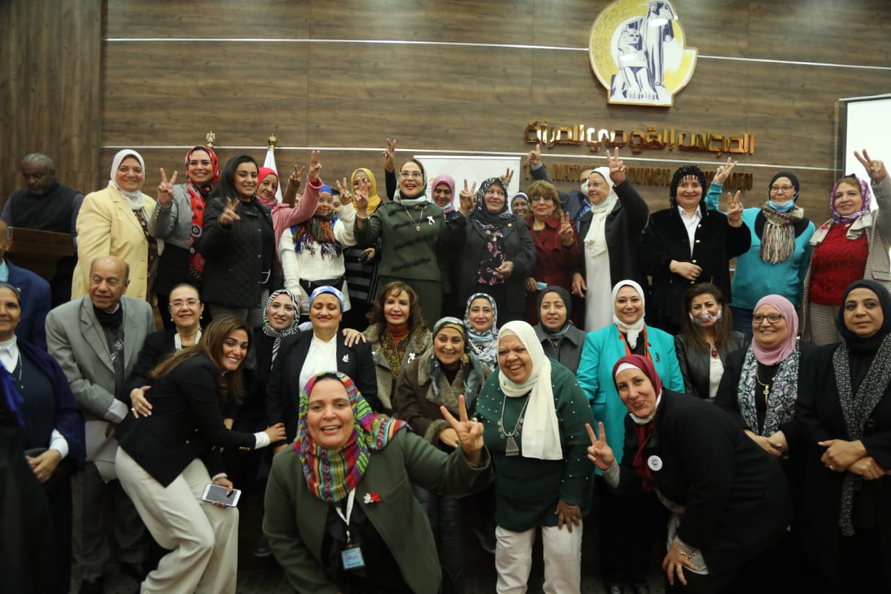 سهام جبريل تشيد بجهود الدولة فى مناهضة العنف ضد المرأة