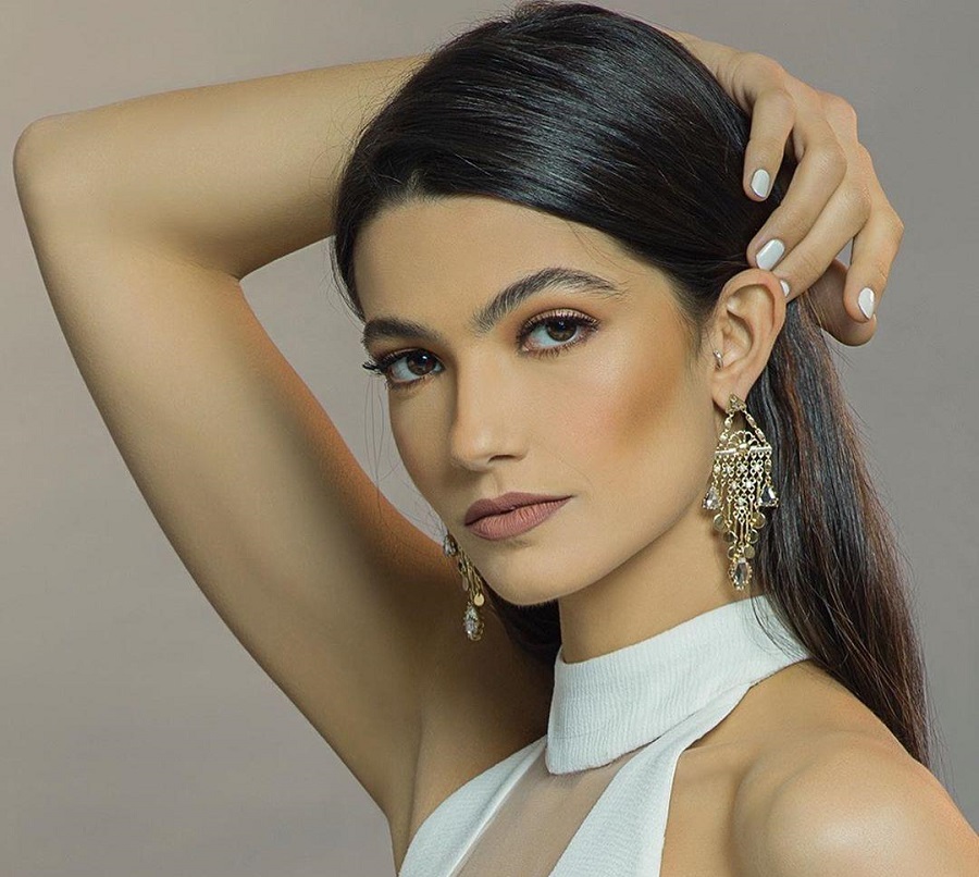 الفنانة تارا عماد