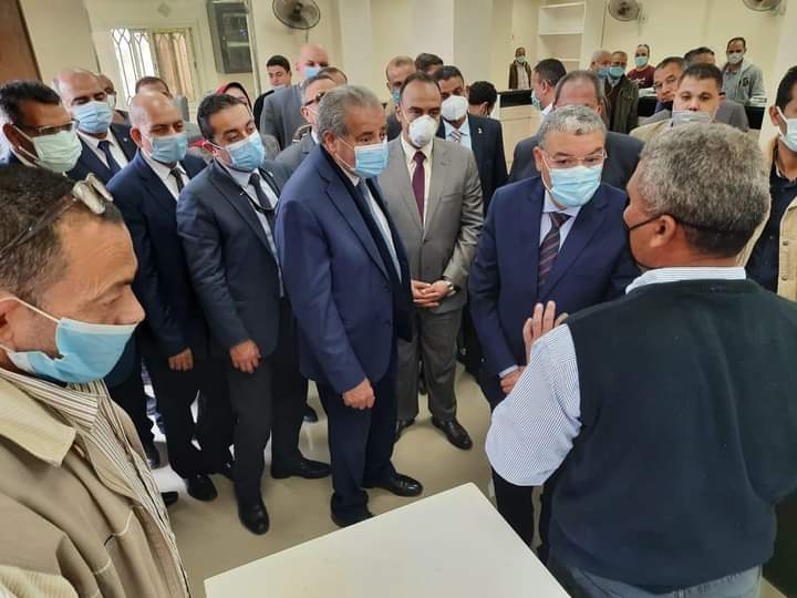 وزير التموين ومحافظ المنيا يفتتحان 3 مراكز متطورة لخدمات المواطنين