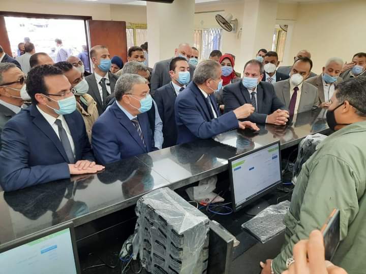 وزير التموين ومحافظ المنيا يفتتحان 3 مراكز متطورة لخدمات المواطنين