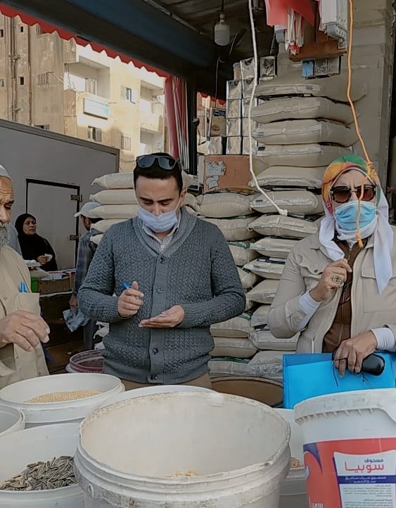 حملة تموينية بمدينتى الضبعة و مرسي مطروح  تمكنت من ضبط 23 م مخالفة تموينية