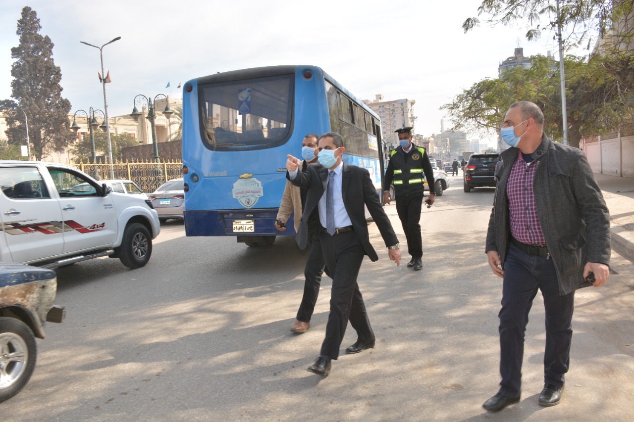 جولة مفاجئة لمحافظ الغربية لمتابعة تطبيق الإجراءات الاحترازية بطنطا-صور