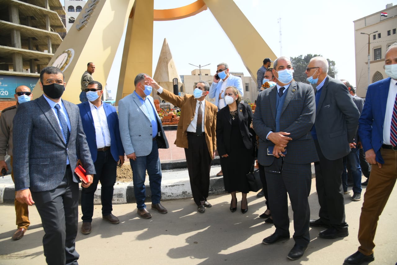 محافظ الغربية وأعضاء النواب والشيوخ يتفقدون مشروعات التنمية بطنطا-صور