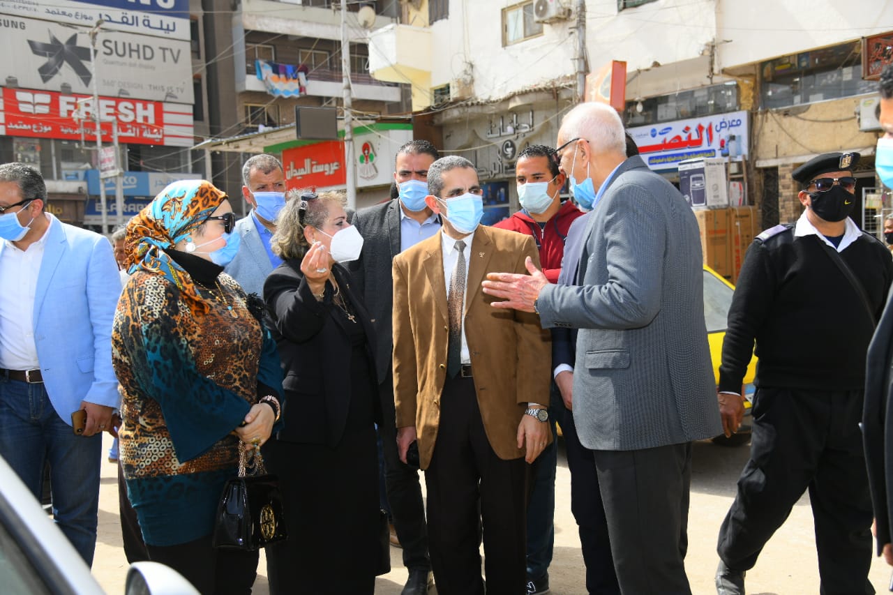 محافظ الغربية وأعضاء النواب والشيوخ يتفقدون مشروعات التنمية بطنطا-صور