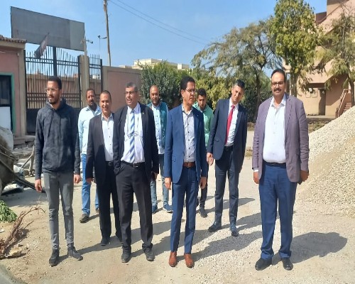رئيس جامعة بنها يتابع سير العمل بمجمع الخدمات وكلية التمريض 