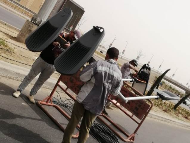 جهاز 6 أكتوبر يبدأ تركيب أحدث أنظمة الكهرباء الموفرة بالعالم فى المدينة.. بالصور والأرقام