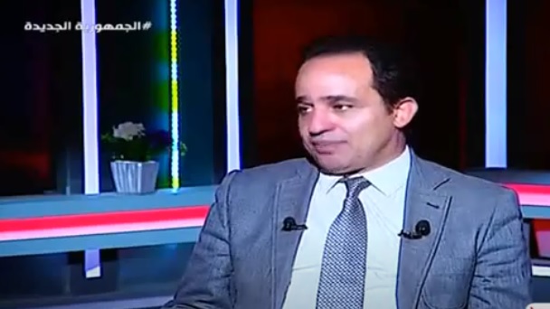 النائب السابق محمد إسماعيل