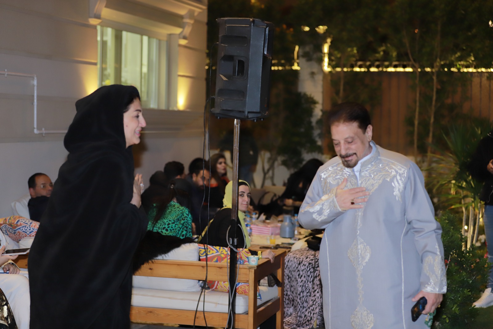 وفاء عامر تودع رمضان بحفلاً دينيًا مع الطريقة الجازولية بمنزلها 