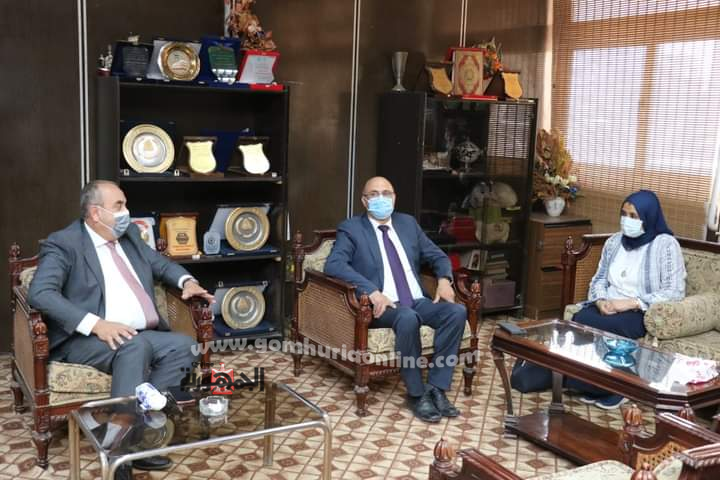 تطعيم عمداء كليات جامعـة المنوفيـة بالمستشفيات الجامعية ضد فيروس كورونا
