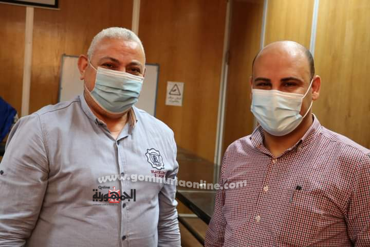 تطعيم عمداء كليات جامعـة المنوفيـة بالمستشفيات الجامعية ضد فيروس كورونا