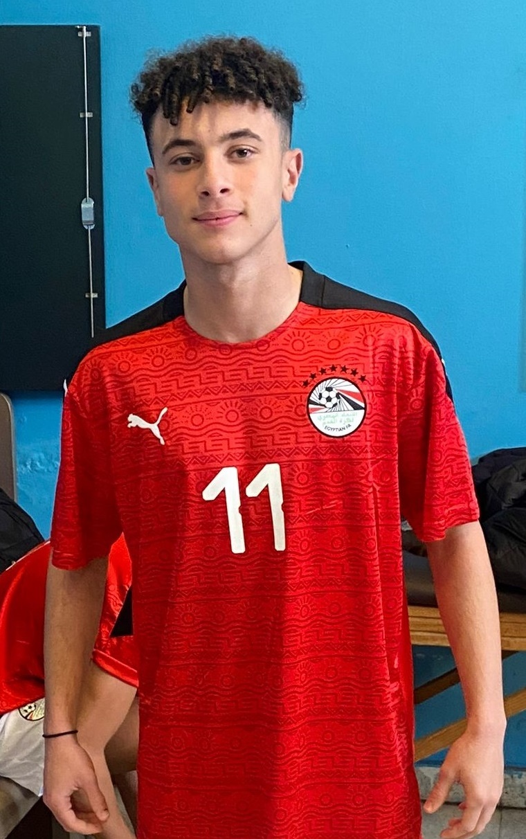 عبدالله شعراوي نجم منتخب مصر الشباب والأهلي السابق