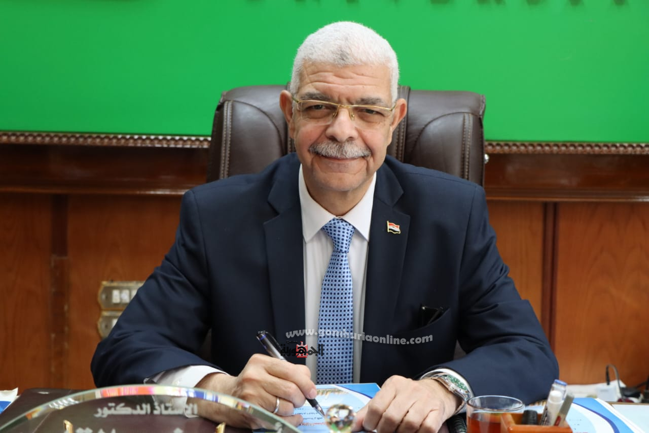 الدكتور أحمد فرج القاصد رئيس جامعة المنوفية