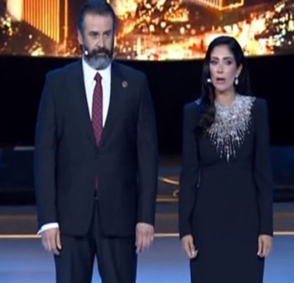 منى زكي وكريم عبد العزيز 