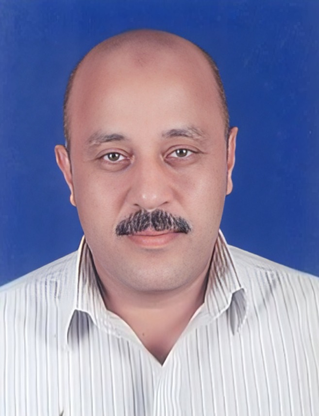إبراهيم علي معلم خبير المواد الكيميائية