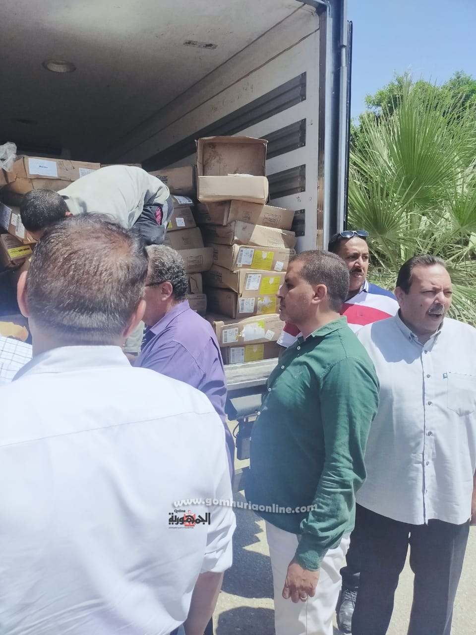 حملة مشتركة بين صحة أسيوط والتموين والطب البيطري تسفر عن ضبط ٣٢٠٠ كيلو أطعمة فاسدة