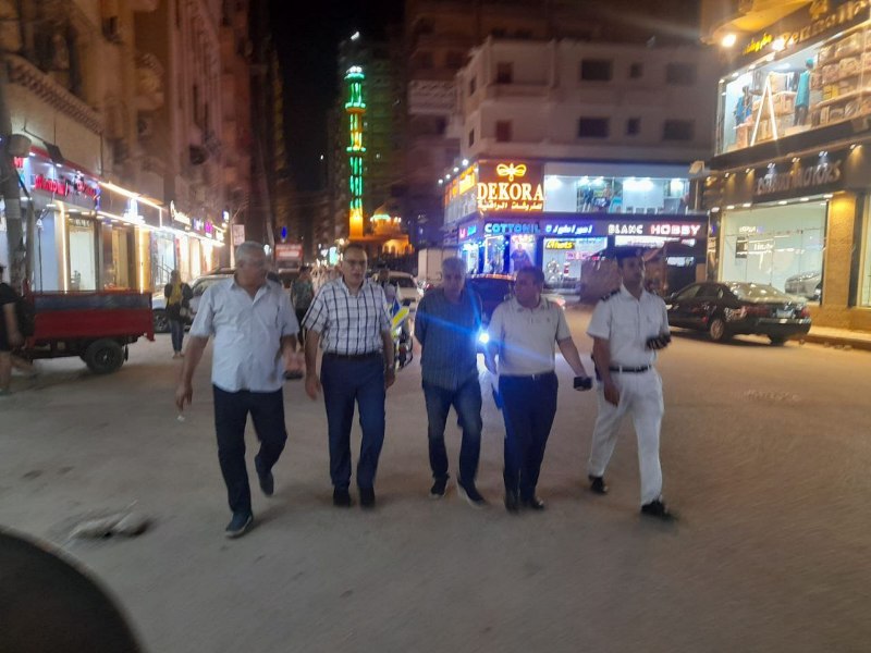 محافظ الشرقية يًشدد على تكثيف أعمال النظافة والتجميل لشوارع الزقازيق 