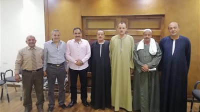 مستقبل وطن يناقش مشكلات مربى الدواجن ببنى سويف