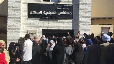 قافلة الأزهر الطبية إلى أسوان تفحص 