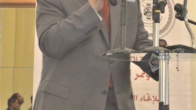 سعفان: الغزل والنسيج ..من أهم القطاعات العمالية في مصر والدول العربية