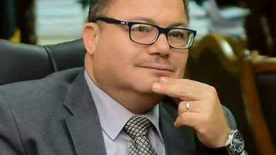 وفاة عميد كلية التجارة بجامعة بني سويف بعد صراع مع المرض