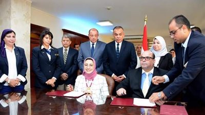 بروتوكول تعاون بين الطيران و مركز إعداد القادة