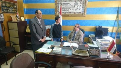 تعليم القليوبية تكرم طالب موهوب فى الغناء والتواشيح الدينية
