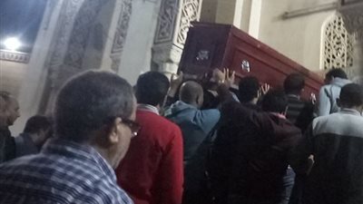 بالصور¨ وصول جثمان الفقيد أحمد طه لمقابر العائلة بترب الغفير بعد صلاة الجنازة