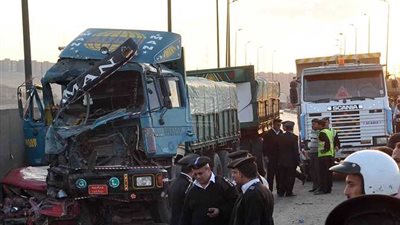 اصابة 4 اثر اصطدام سيارة نقل بكمين أمني بالعياط