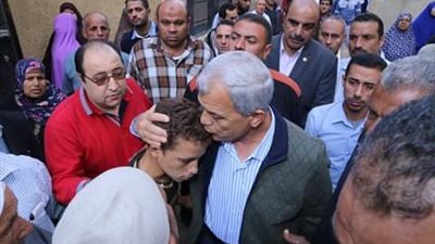 محافظ المنوفية يقرر صرف 10 آلاف جنيه لأسرة المتوفى و 5 آلاف للمصاب فى حادث معدية الشهداء¨ فيديو وصور