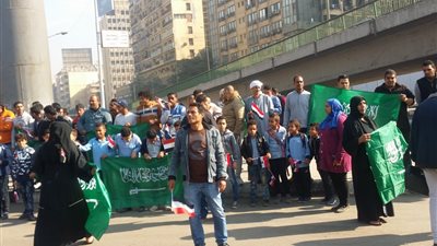 بالصور¨ مظاهرات الحب والاخاء بين الشعبين واستقبال المصريين لولى العهد