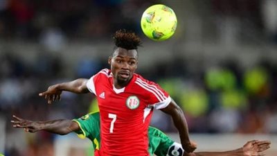 نجم شبيبة القبائل يكشف تفاصيل مفاوضات الاهلى