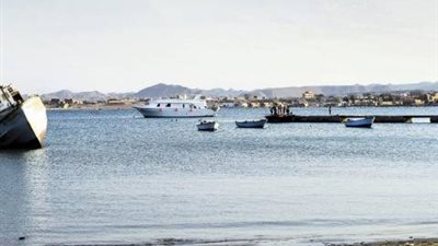 العثور على حطام مركب الصيد الغارق بالبحر الأحمر
