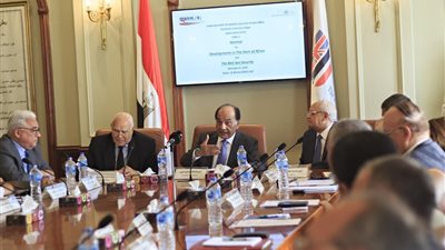 فريد خميس : ٣٠٠ منحة دراسية مجانية في الجامعة البريطانية للطلاب الأفارقة