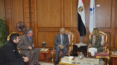 المستشار الثقافي الأسبانى يلتقي رئيس جامعة كفر الشيخ وطلبة كلية الألسن