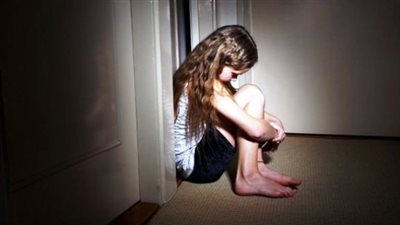 حبس زوج الأم المتحرش بطفلة زوجته بالمنصورة
