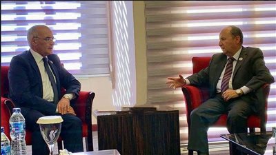 مباحثات مكثفة لوزير التجارة مع كبار المسئولين المشاركين بمنتدى الاستثمار الافريقى