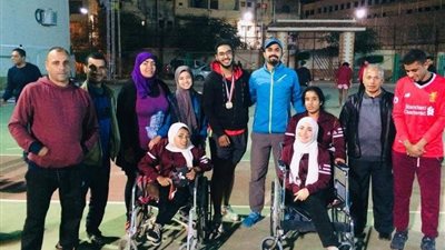 وزير التعليم العالي يستعرض تقريرًا حول الأنشطة الطلابية بالمعاهد