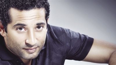 عمرو سعد يكشف عن بشري من والده عبر انستجرام.. صور