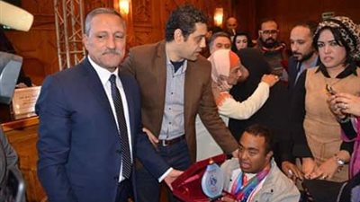 محافظ الإسماعيلية يفتتح المؤتمر الأول لذوي الاعاقة.. صور