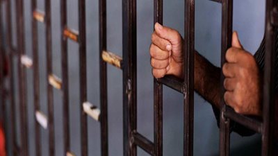 ضبط هاربين من ٢٨ حكم حبس في قضايا تبديد بالرمل