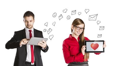 30 % من الأزواج: الحب على الانترنت أكثر إثارة