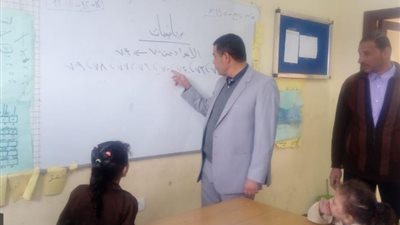 مدير تعليم الخانكة يتفقد مدرسة سسل الابتدائية