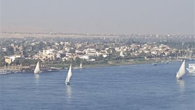 القمر الصناعى يطارد مخالفات البناء بقرى الأقصر
