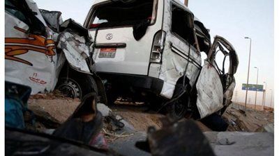 مصرع وإصابة 11 فى تصادم سيارتين أعلى طريق أسيوط الصحراوى