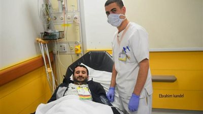 وصول 12 جريحا يمنيا للعلاج فى مصر