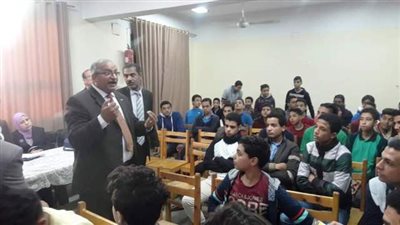 القوافل التعليمية بالقاهرة تزور مدرسة محمد نجيب ومحمد فريد بالزاوية