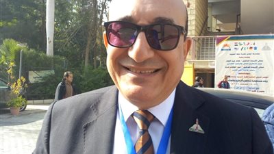 د.ماجد أبو العينين ..كلية التربية تسعى لتخريج معلمين متميزين قادرين على المنافسة في سوق العمل العالمى
